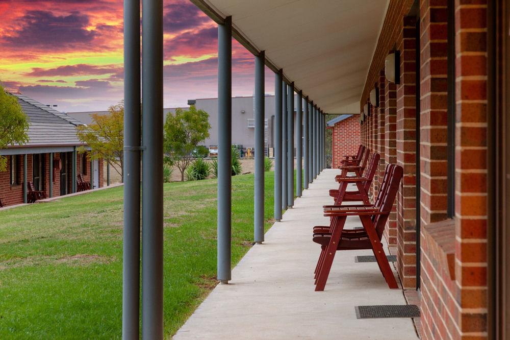 Blazing Stump Motel & Suites Wodonga Extérieur photo