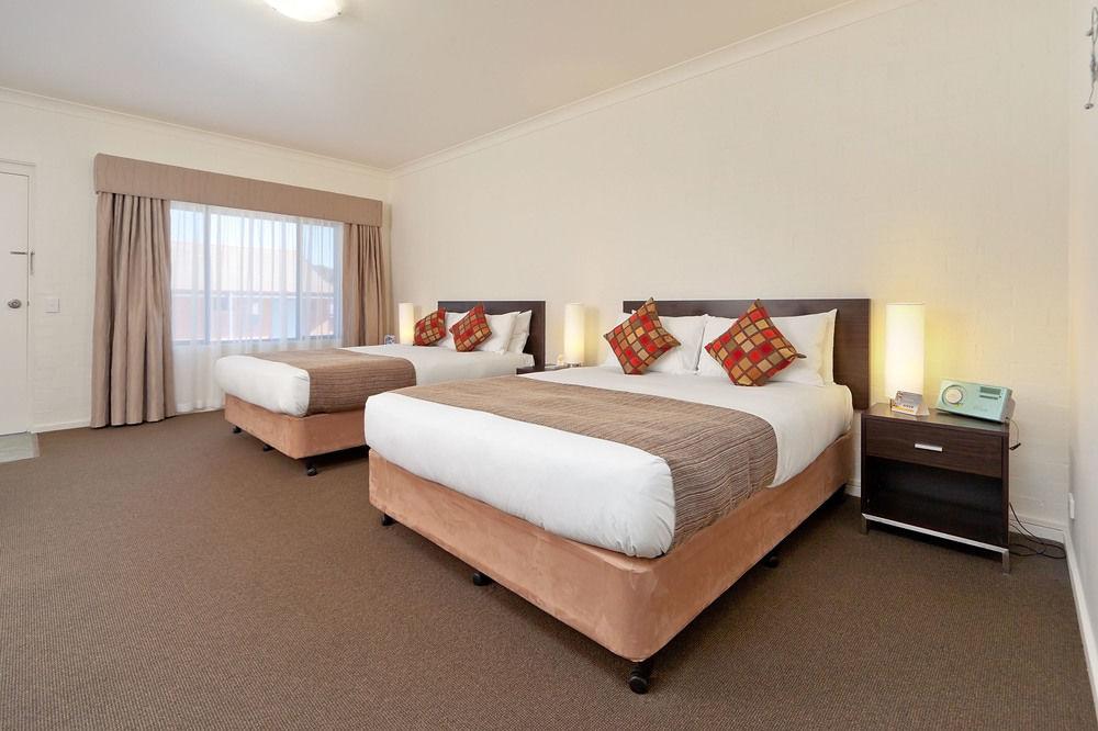 Blazing Stump Motel & Suites Wodonga Extérieur photo