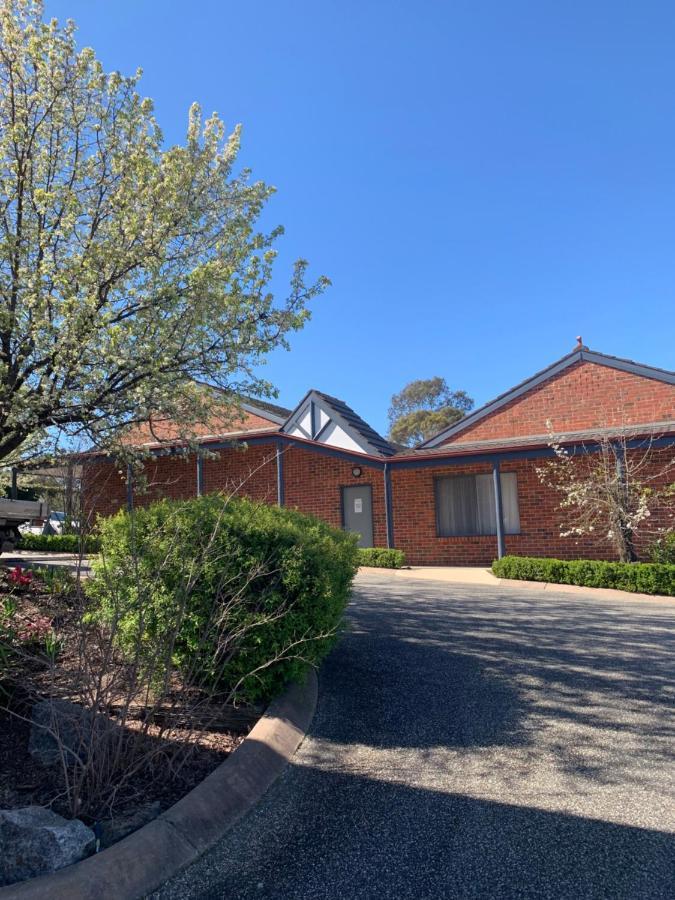 Blazing Stump Motel & Suites Wodonga Extérieur photo